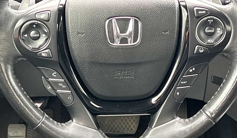 
									2016 Honda Pilot Touring Awd full										