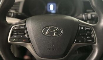 
										2017 Hyundai Elantra full									