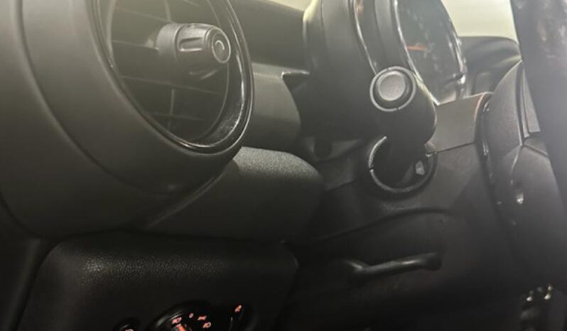 
									2017 MINI Cooper Hardtop full										
